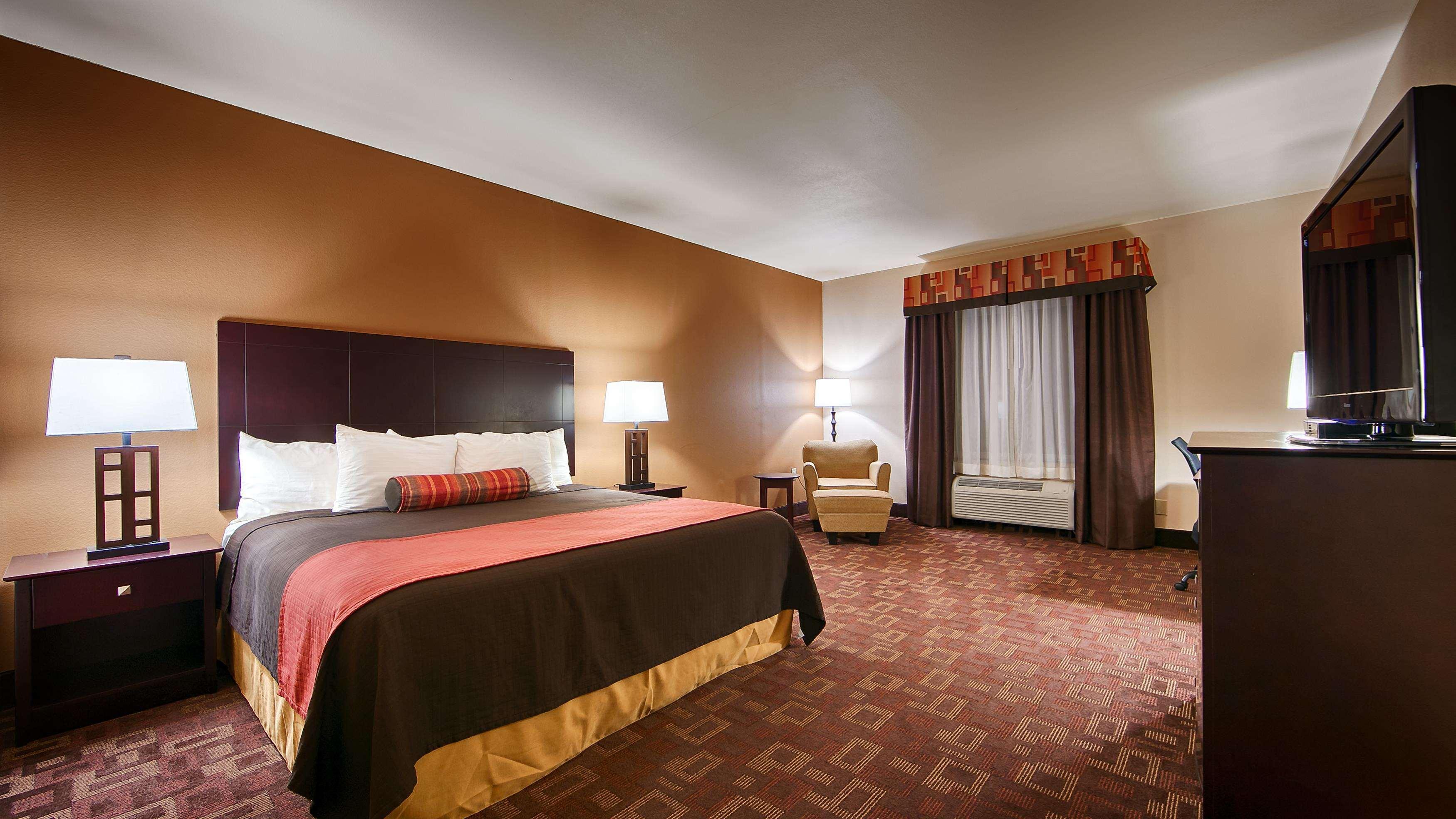 Best Western Plus Goliad Inn & Suites Exterior photo