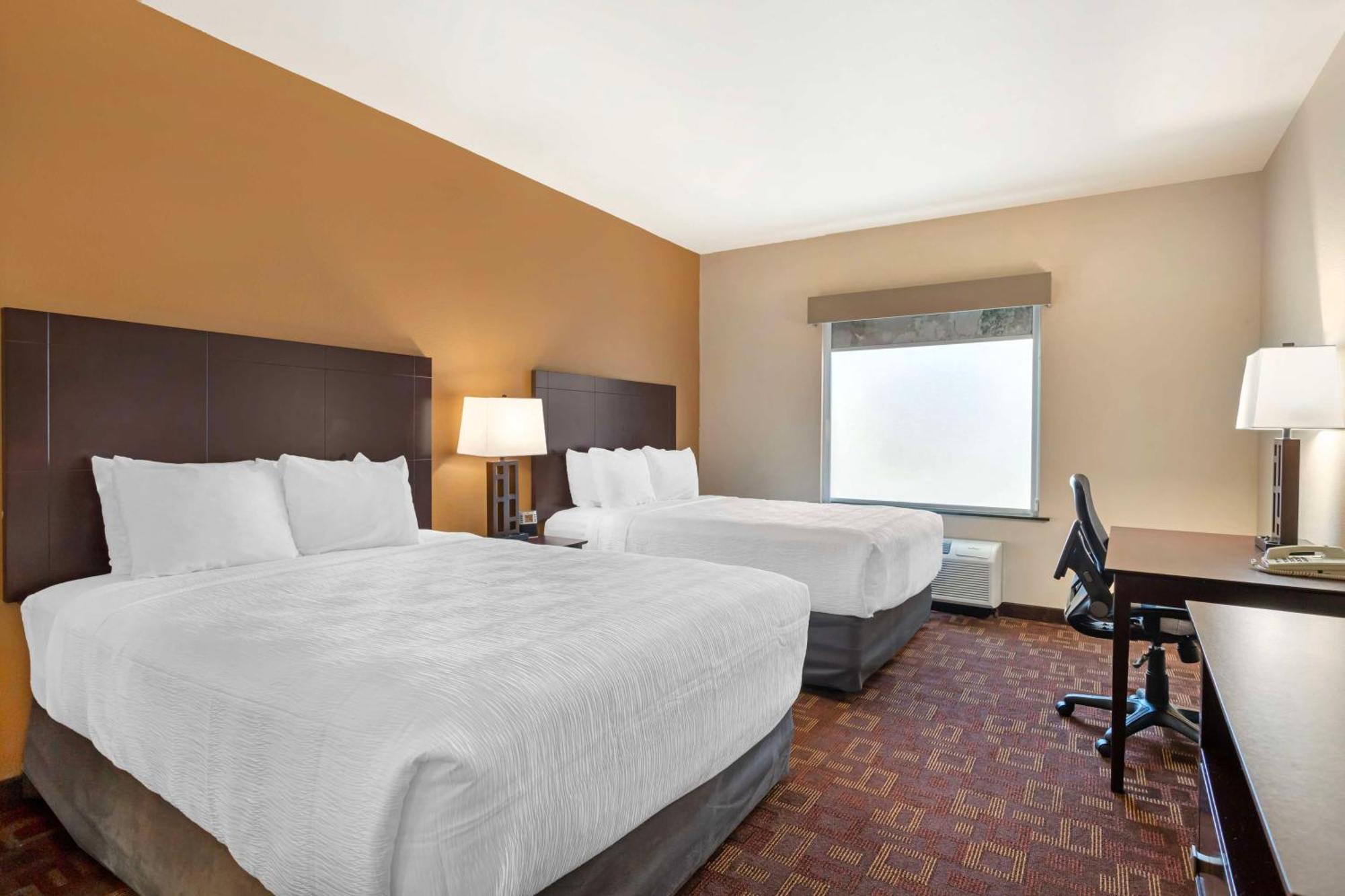 Best Western Plus Goliad Inn & Suites Exterior photo
